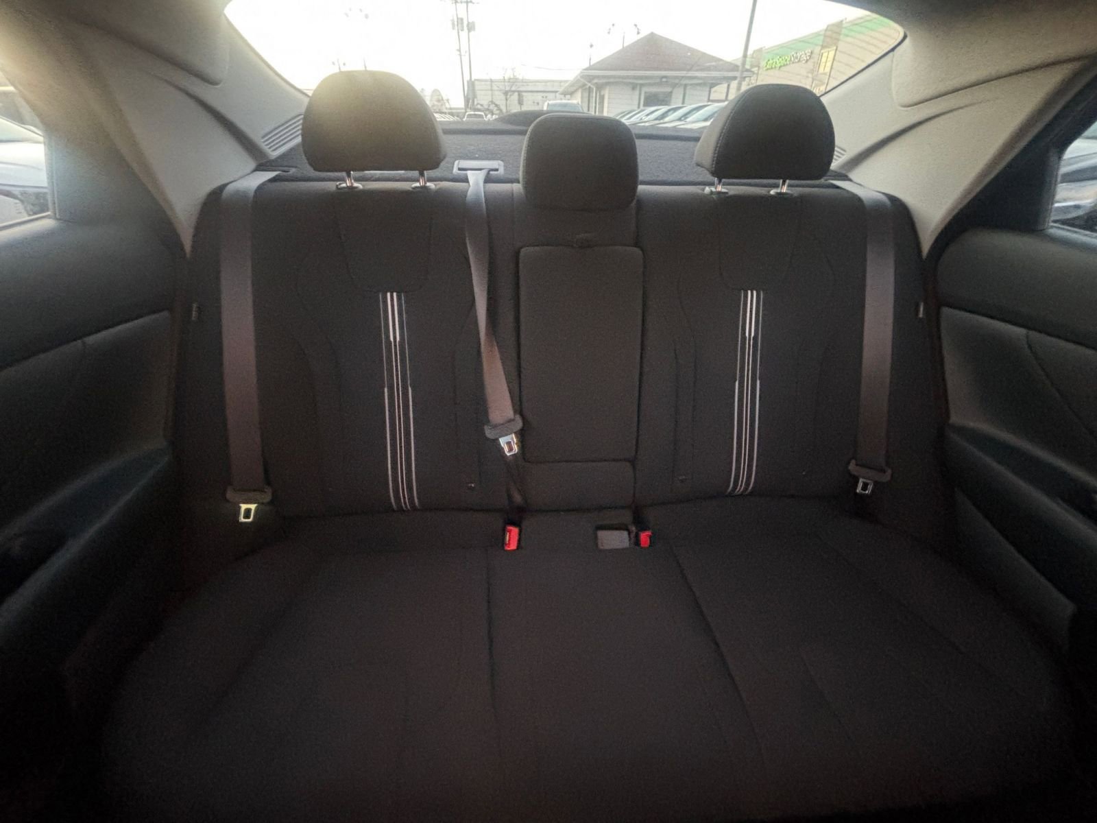 Used 2025 Hyundai Elantra SEL FWD image 40