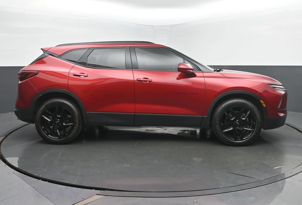 Used 2023 Chevrolet Blazer LT w/ Convenience Package FWD image 6