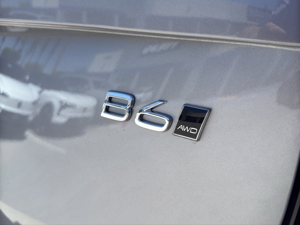 New 2026 Volvo XC90 B6 Plus w/ Protection Package Premier image 17