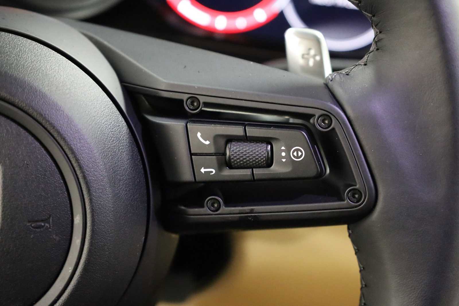 Certified 2023 Porsche Panamera 4 image 28