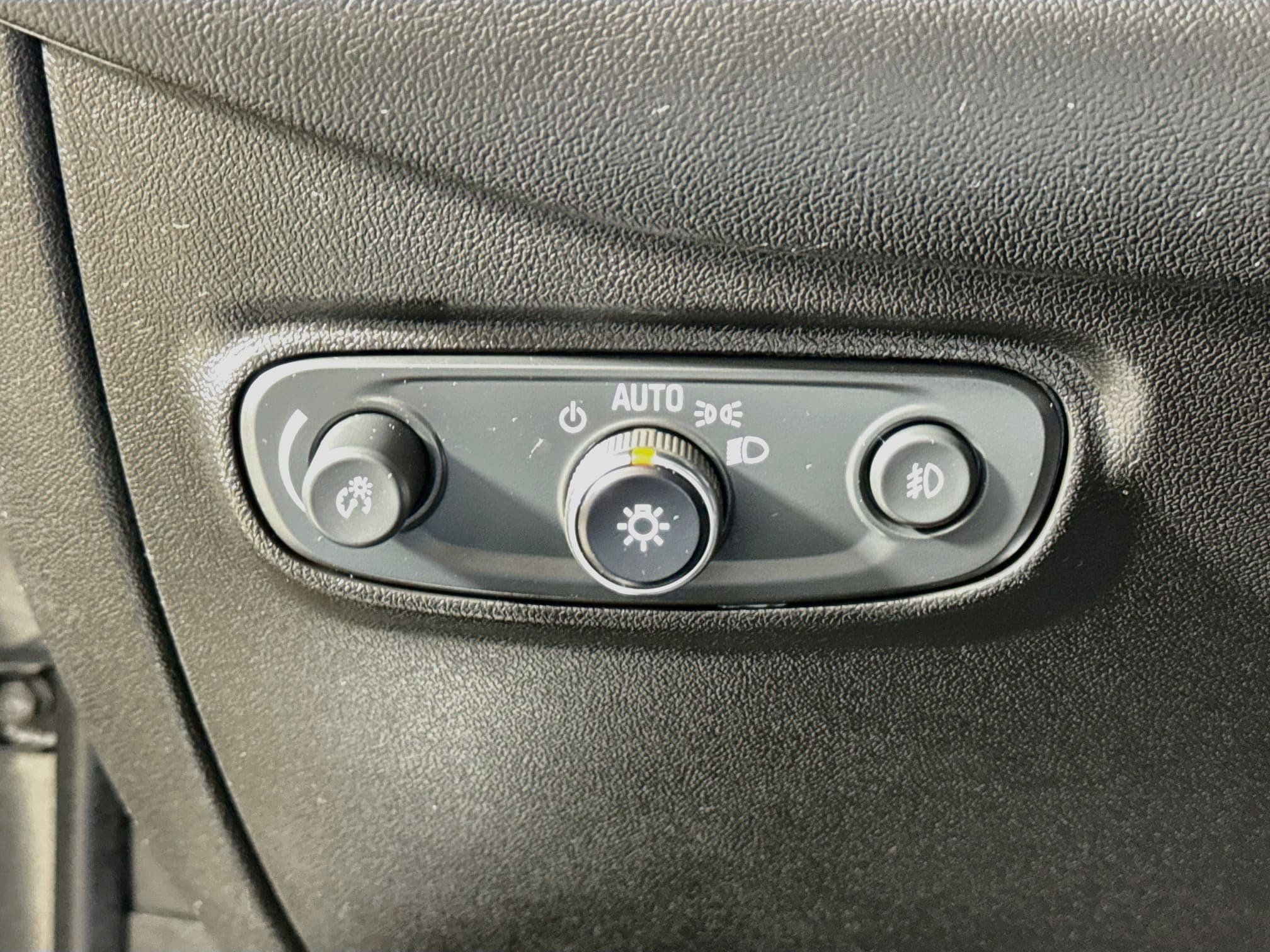 Used 2021 Chevrolet Equinox Premier AWD/4WD image 15