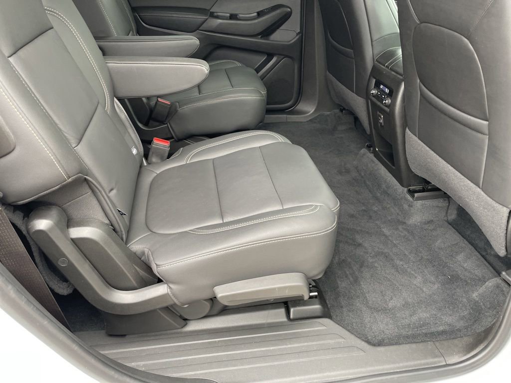 Used 2023 Chevrolet Traverse LT image 33