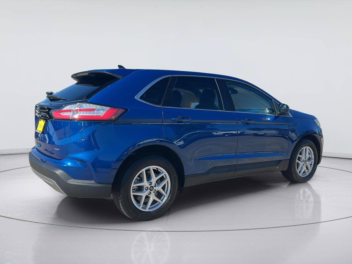 Certified 2022 Ford Edge SEL AWD/4WD image 4