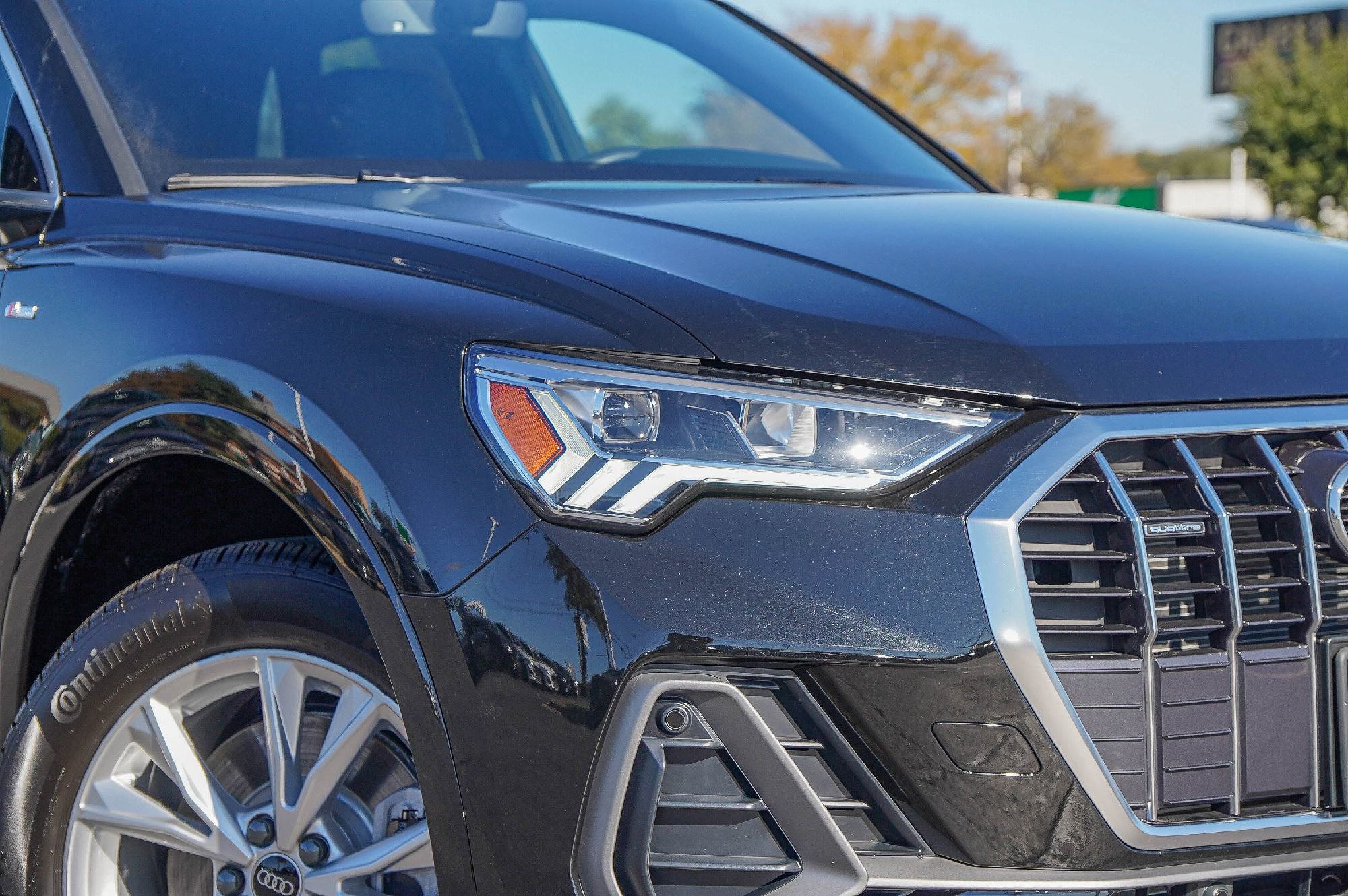 Certified 2025 Audi Q3 2.0T Premium Plus w/ Premium Plus Package video 2