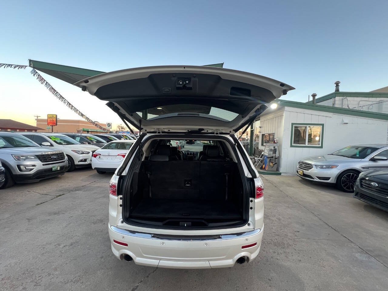 Used 2011 GMC Acadia Denali AWD/4WD image 9