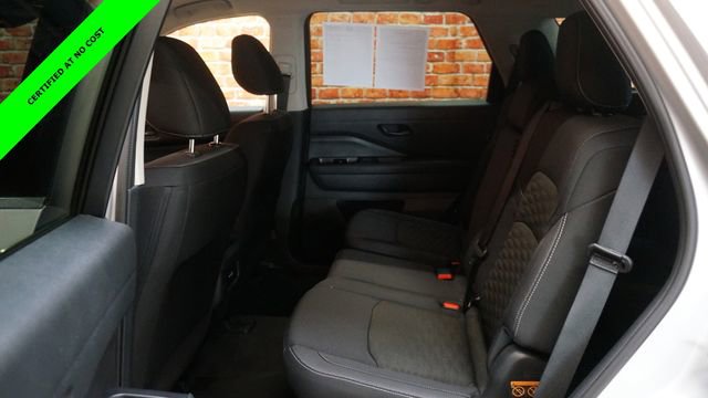 Certified 2024 Nissan Pathfinder S image 31