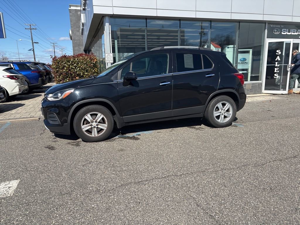 Used 2019 Chevrolet Trax LT w/ LT Convenience Package image 5