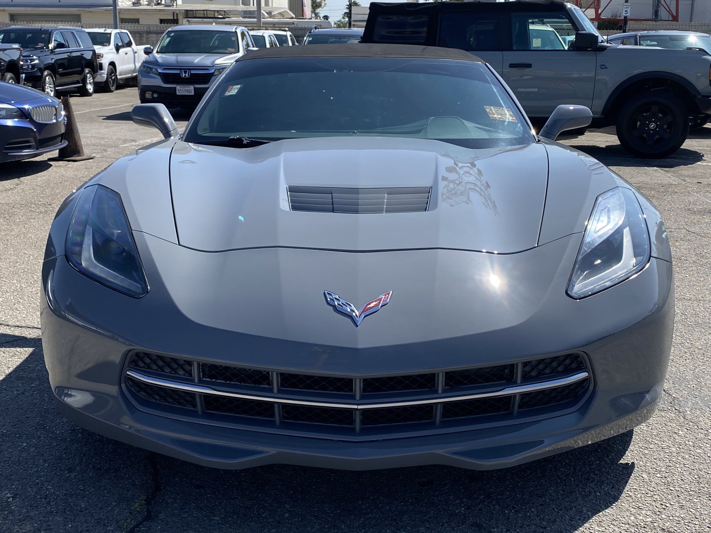 Used 2018 Chevrolet Corvette Stingray Convertible w/ 1LT RWD image 3