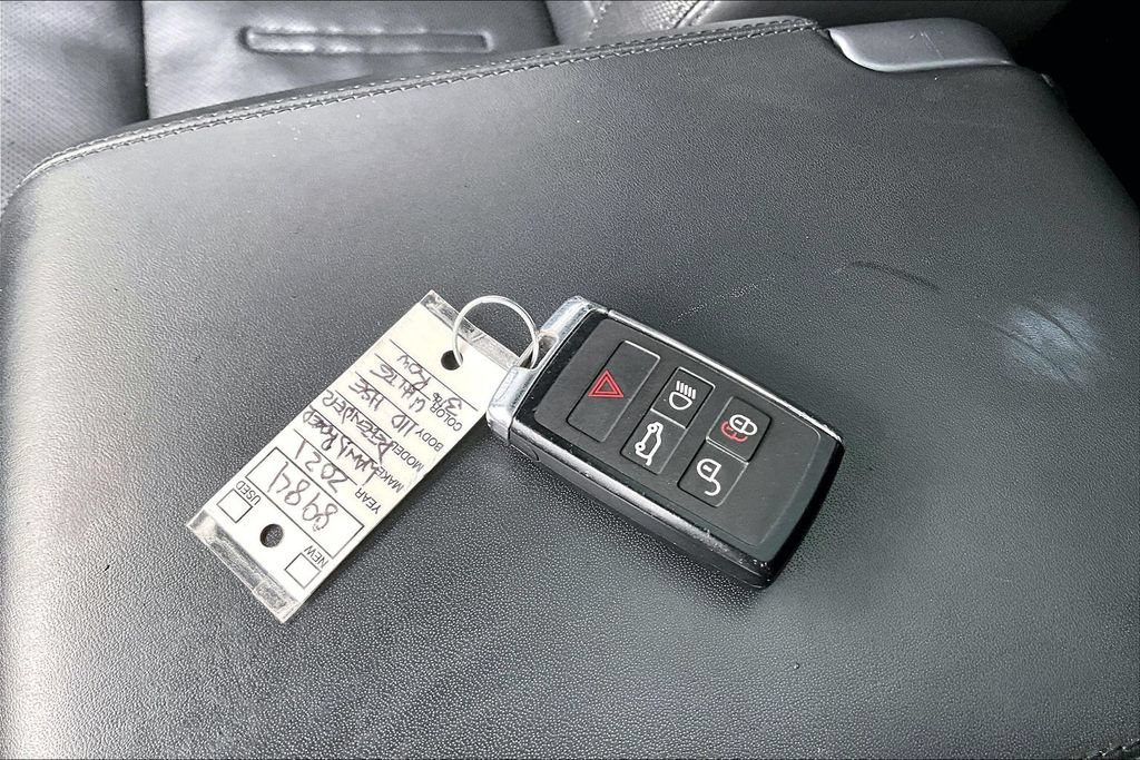 Used 2021 Land Rover Defender 110 X-Dynamic HSE AWD/4WD image 35