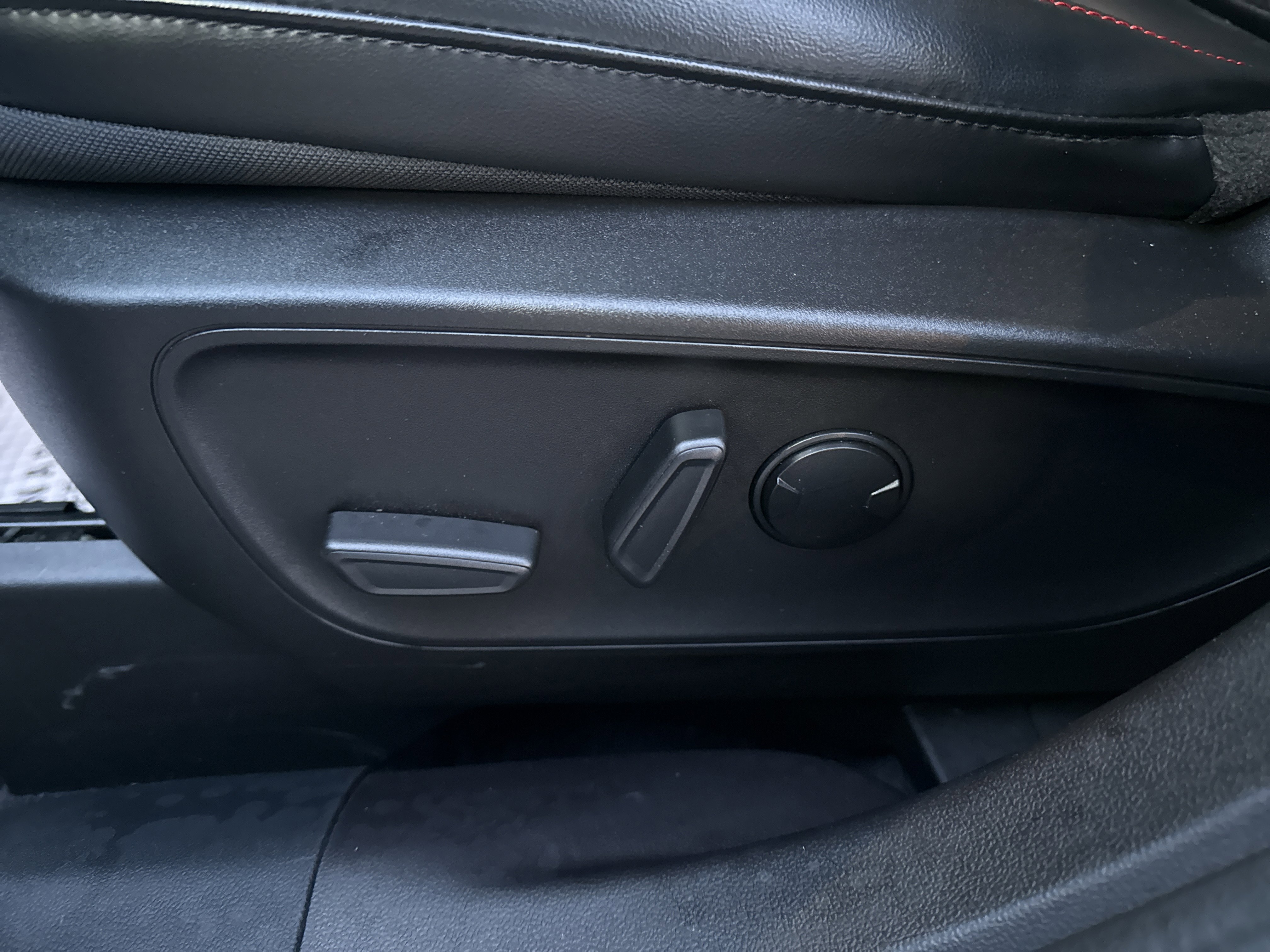 Used 2023 Ford Escape ST-Line w/ Tech Pack #1 image 15