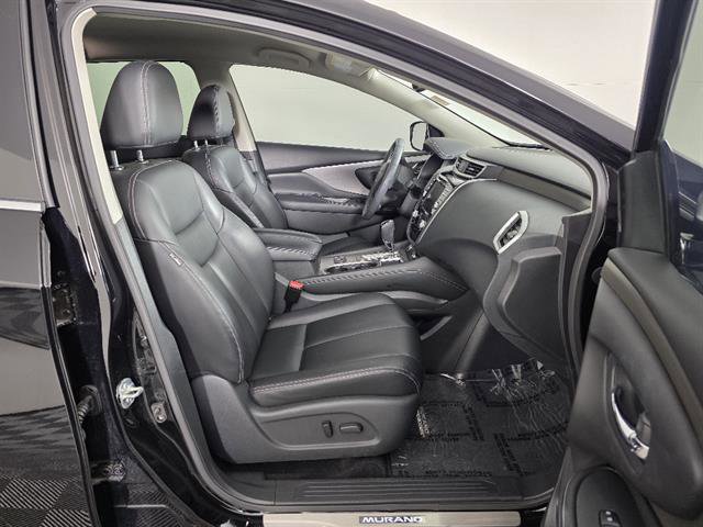 Used 2024 Nissan Murano SV w/ SV Midnight Edition Package image 13