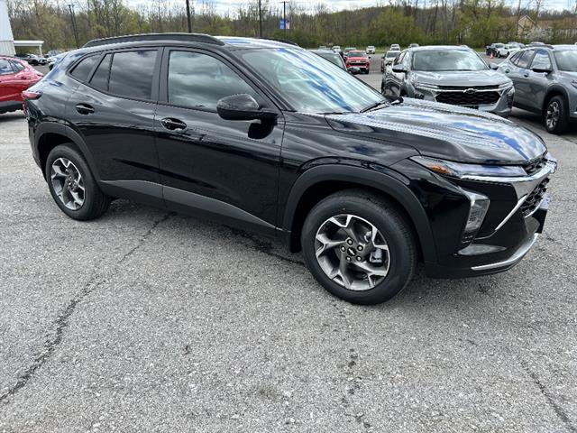 New 2026 Chevrolet Trax LT FWD image 8