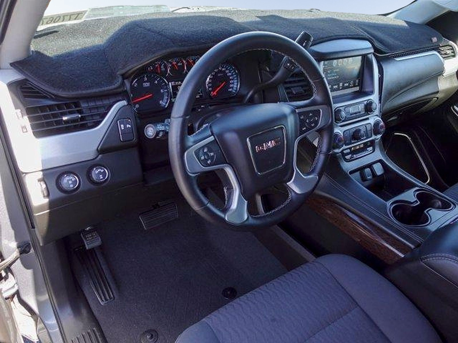 Used 2019 GMC Yukon SLE AWD/4WD image 9