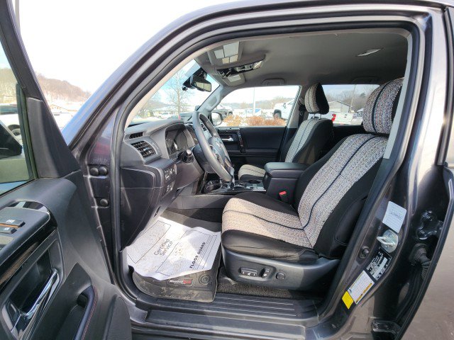 Used 2022 Toyota 4Runner TRD Off-Road image 27