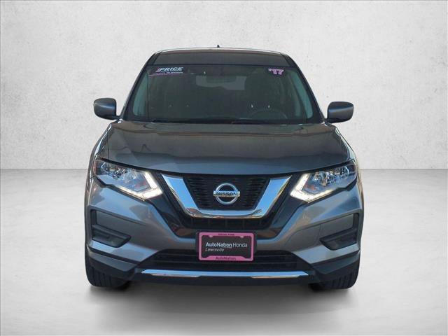 Used 2017 Nissan Rogue S AWD/4WD image 2