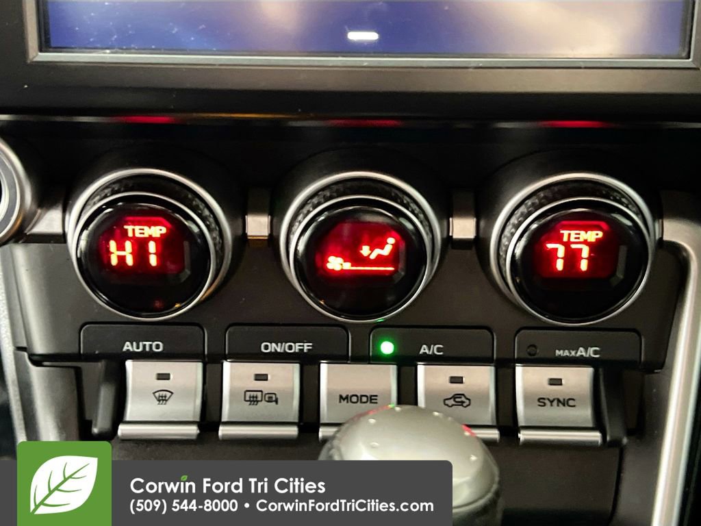 Used 2022 Toyota GR86 Base image 9