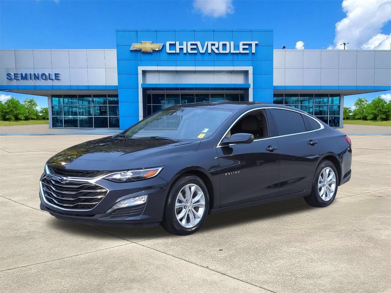 Certified 2022 Chevrolet Malibu LT FWD image 2