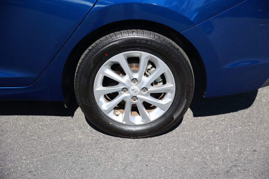 Used 2022 Hyundai Accent SEL image 10