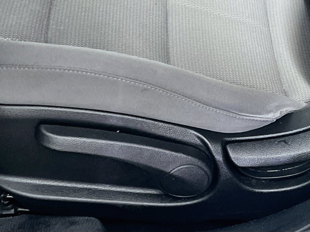 Used 2017 Kia Forte LX FWD image 15