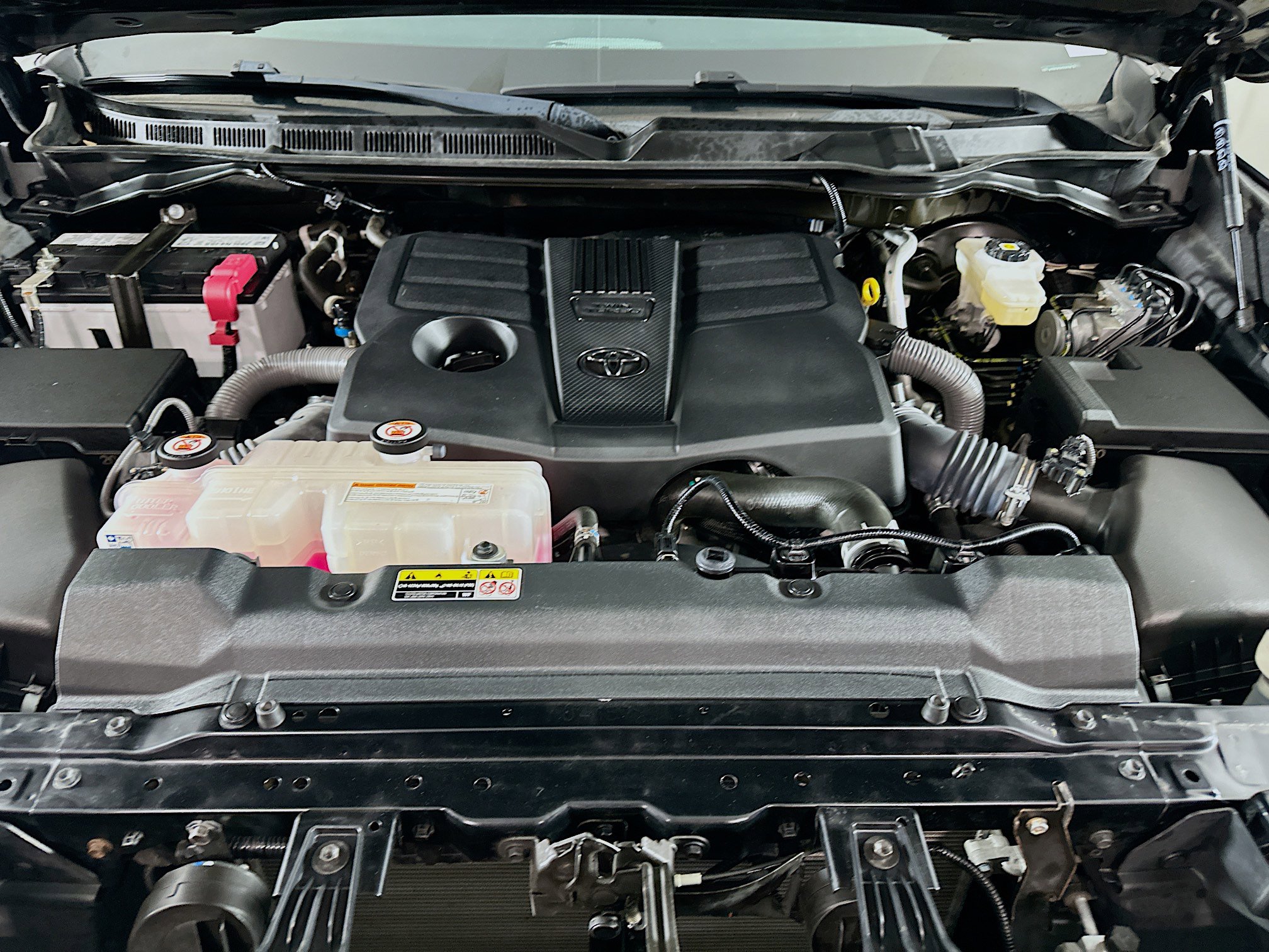 Used 2023 Toyota Tundra SR5 w/ SR5 Convenience Package AWD/4WD image 33