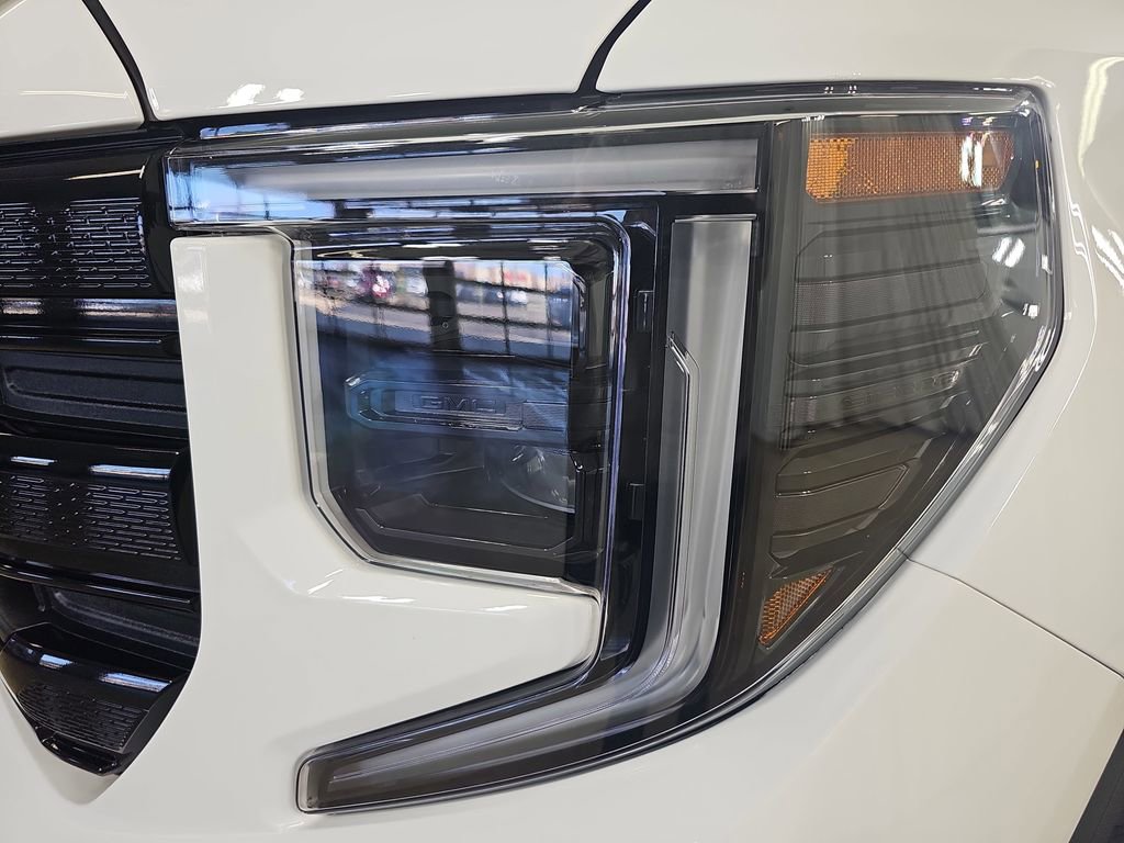 Certified 2025 GMC Sierra 1500 Elevation AWD/4WD image 36