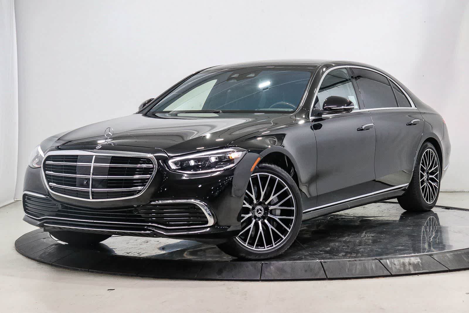 Certified 2026 Mercedes-Benz S 500 4MATIC image 1