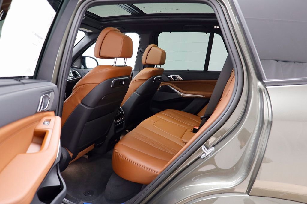 New 2026 BMW X5 M60i image 15