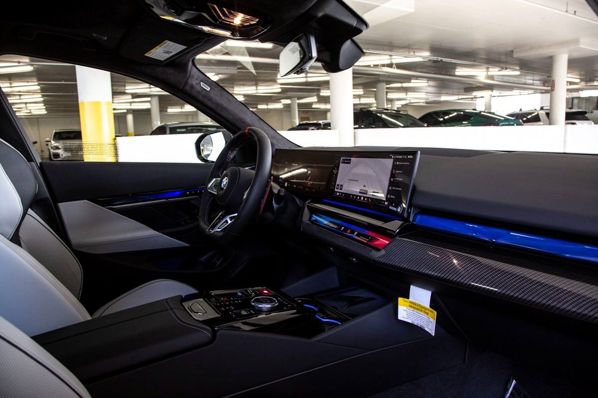 New 2026 BMW M5 w/ Carbon Package image 36