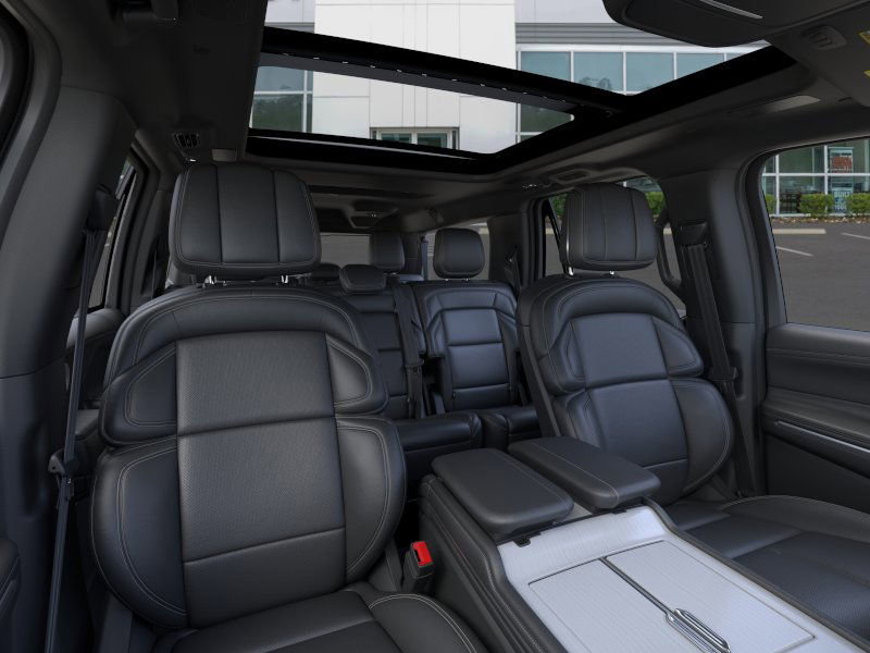 New 2025 Lincoln Navigator L Reserve image 10