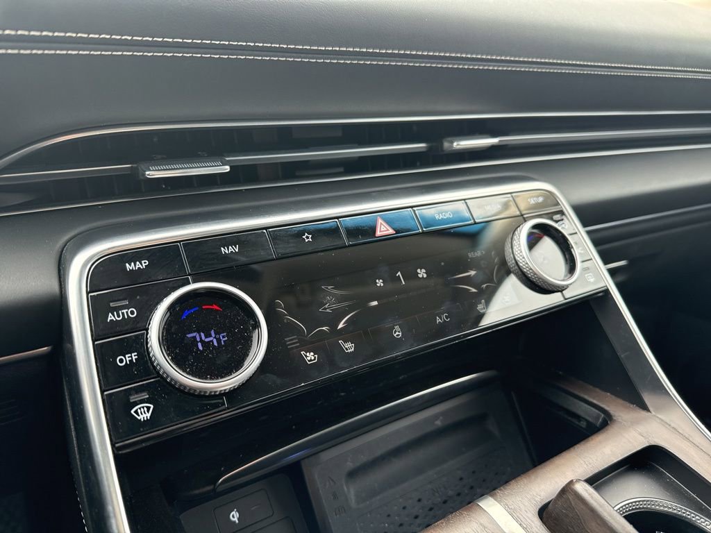 Used 2023 Genesis GV80 2.5T w/ Prestige Package image 17