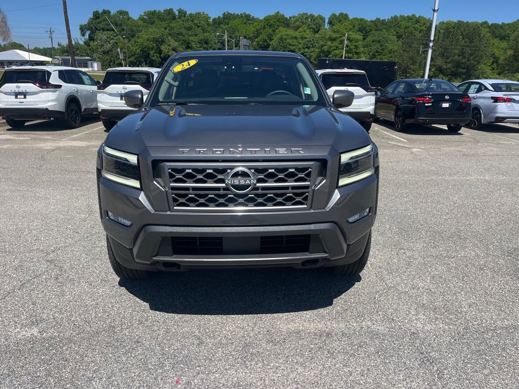 Used 2024 Nissan Frontier SL w/ Technology Package image 2