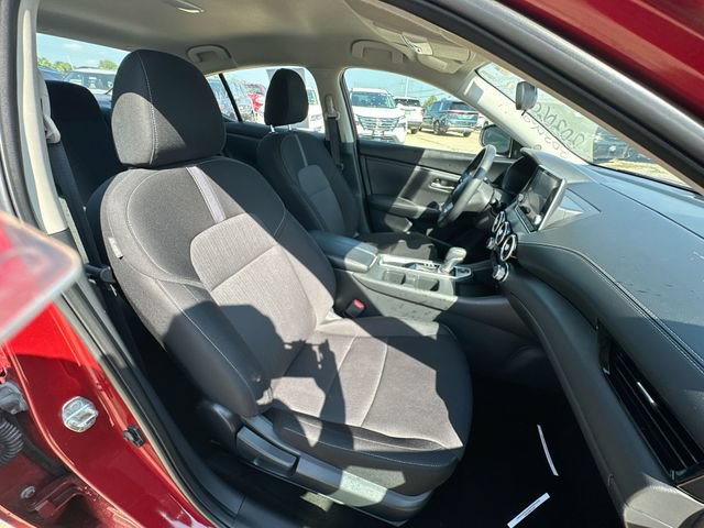 Used 2024 Nissan Sentra SV FWD image 30