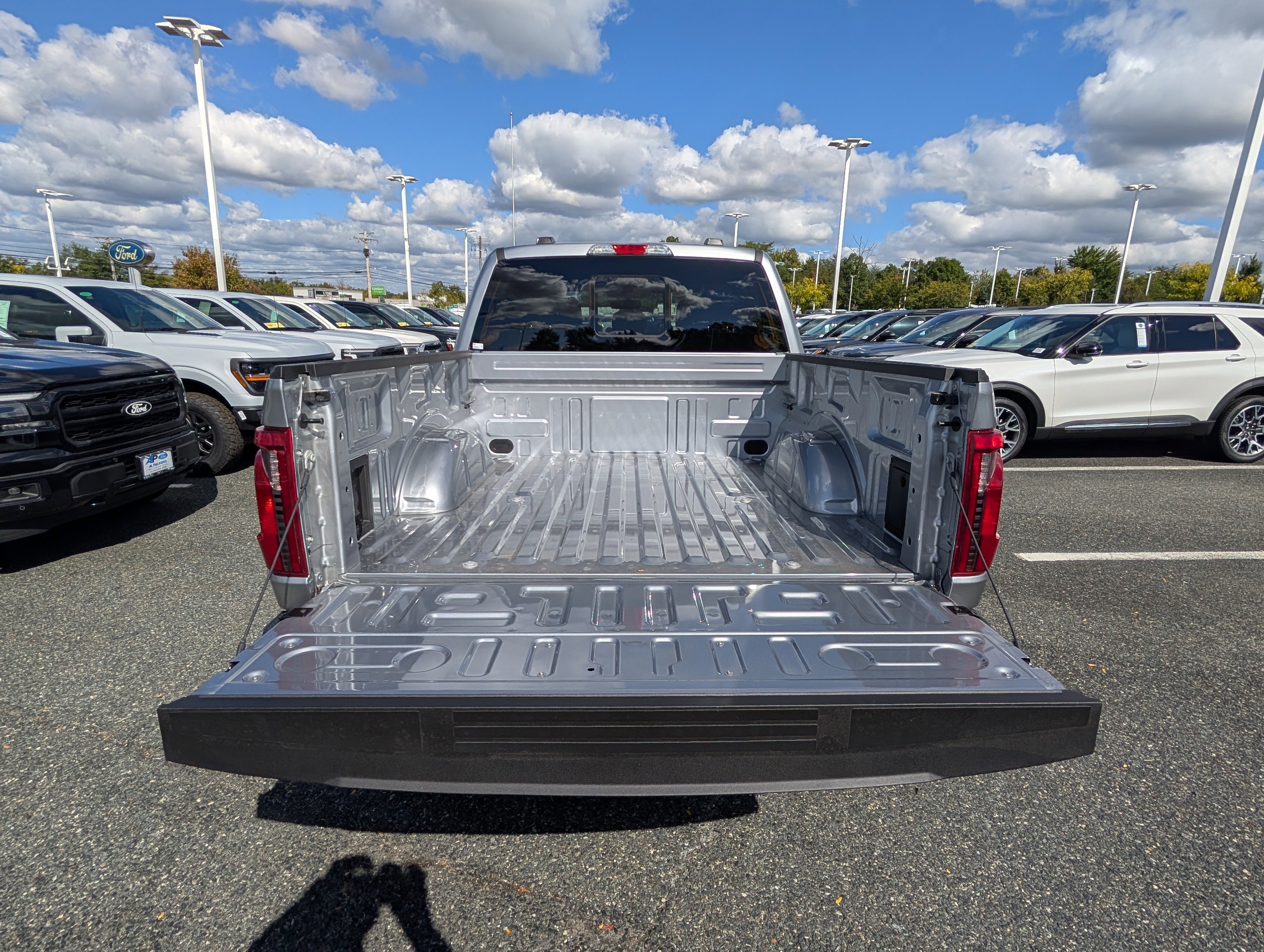 New 2025 Ford F150 XLT w/ Equipment Group 302A MID image 8