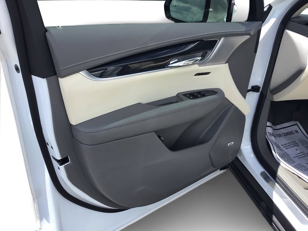 Used 2024 Cadillac XT6 Premium Luxury AWD/4WD image 20