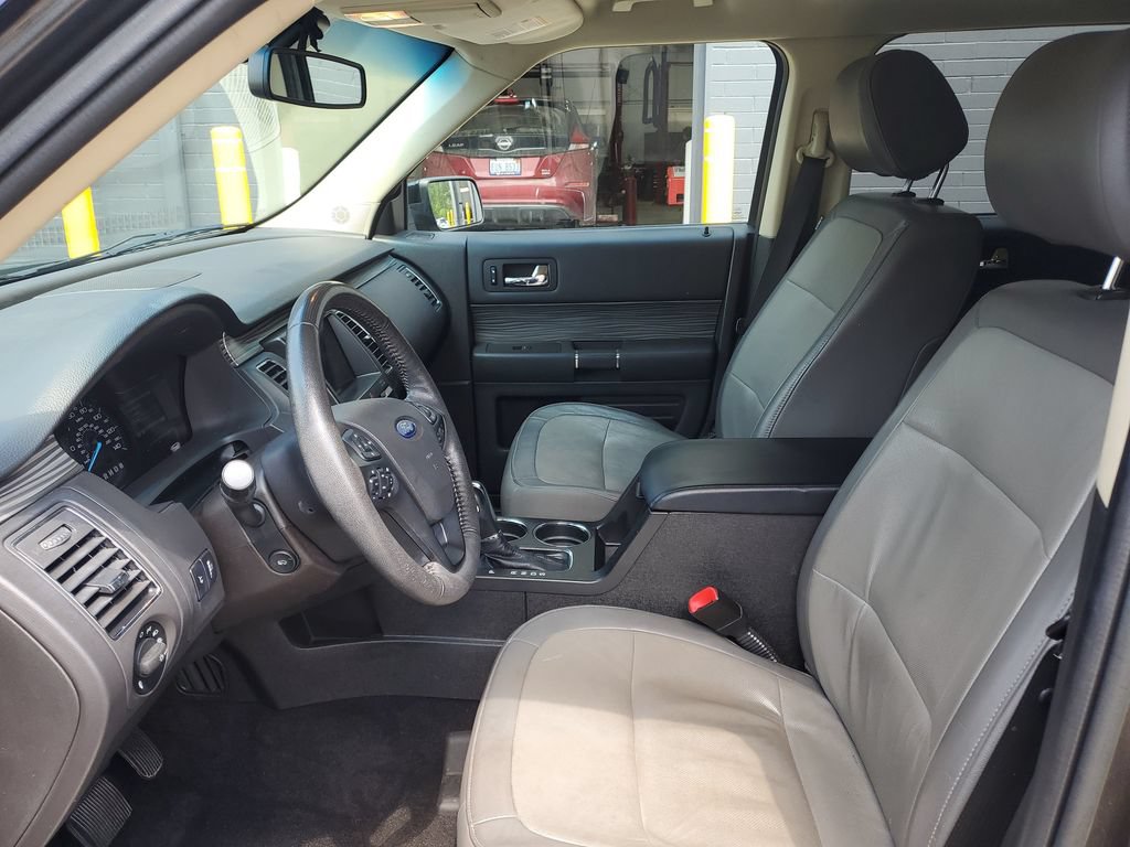 Used 2019 Ford Flex Limited w/ Limited Appearance Package AWD/4WD image 7