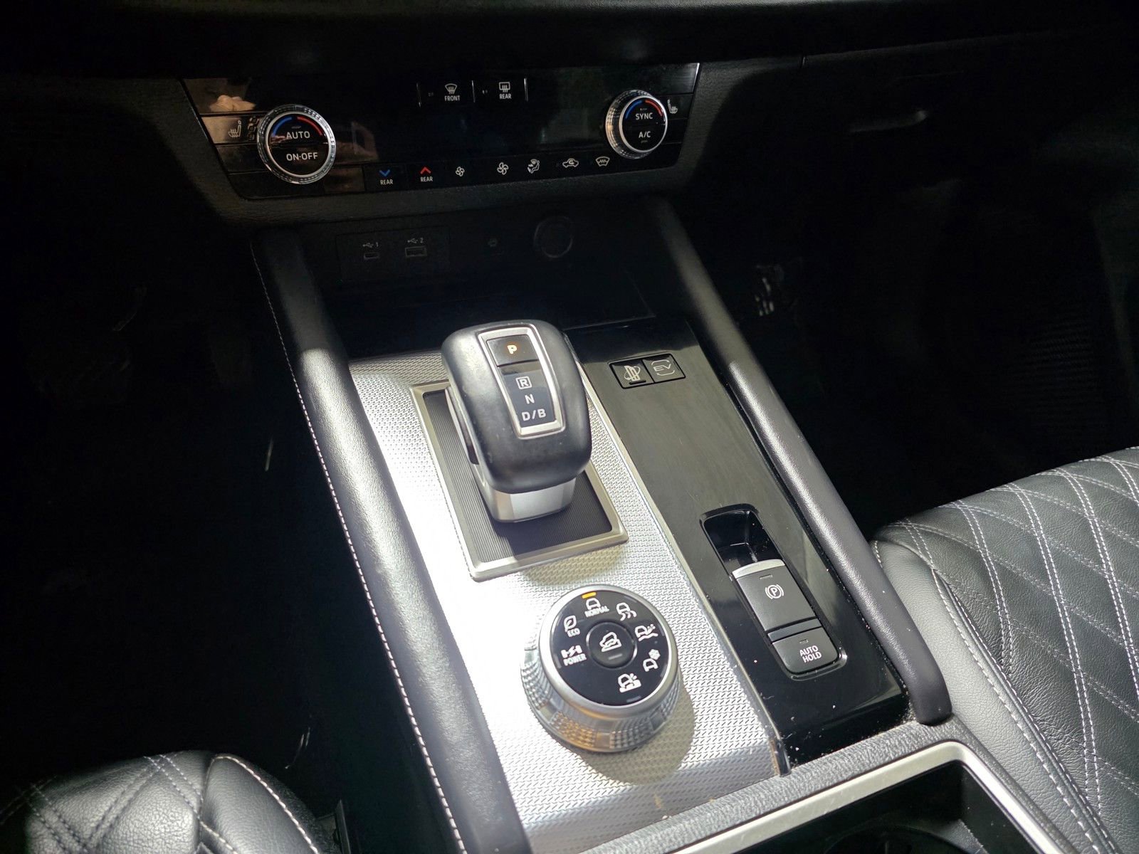 Used 2024 Mitsubishi Outlander SEL image 29