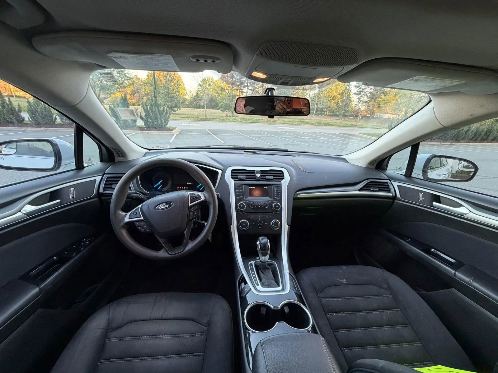 Used 2015 Ford Fusion SE image 13