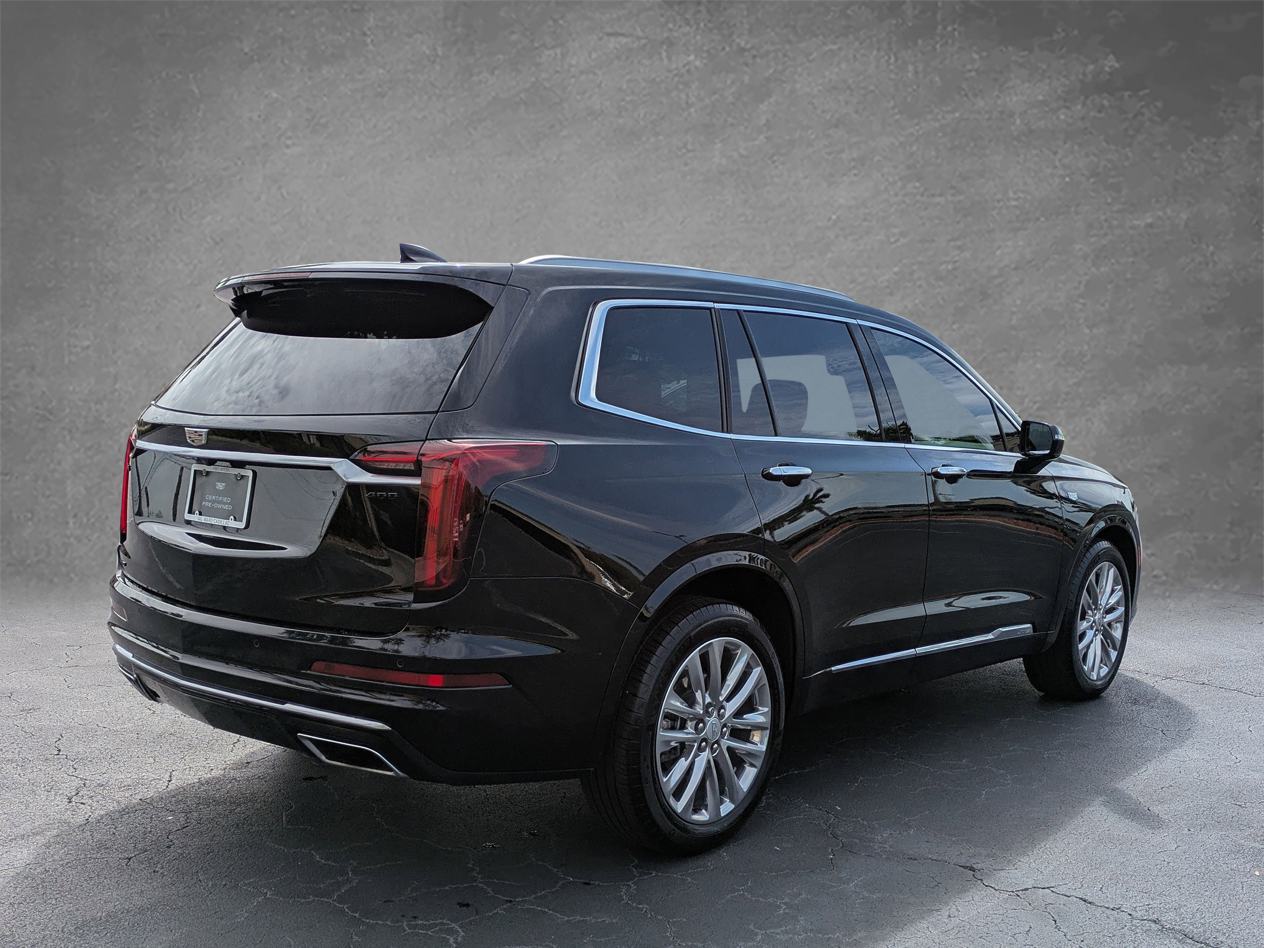 Certified 2024 Cadillac XT6 Premium Luxury image 6