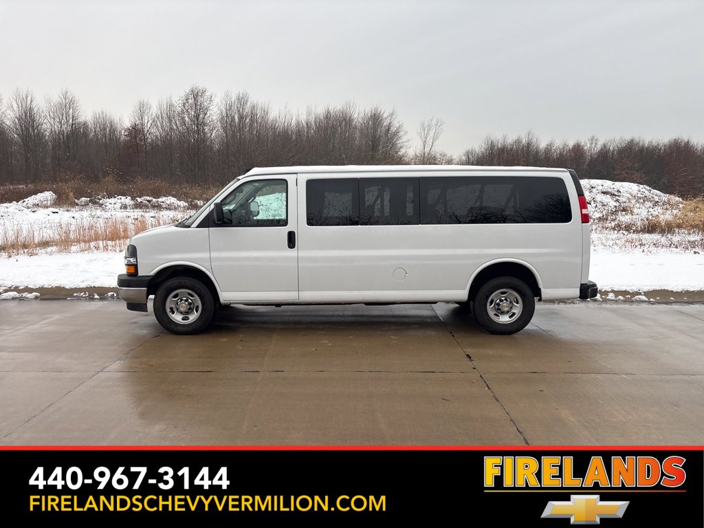 Used 2024 Chevrolet Express 3500 LT w/ LT Preferred Equipment Group image 6