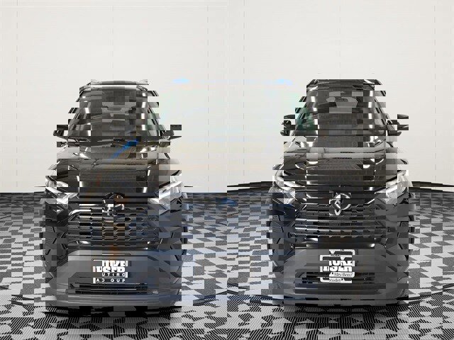 Used 2025 Toyota RAV4 XLE w/ Convenience Package image 3