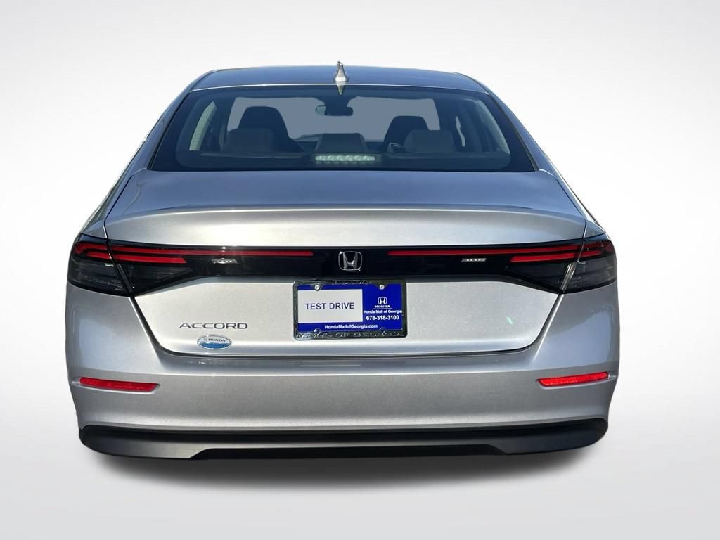 Certified 2025 Honda Accord LX image 5
