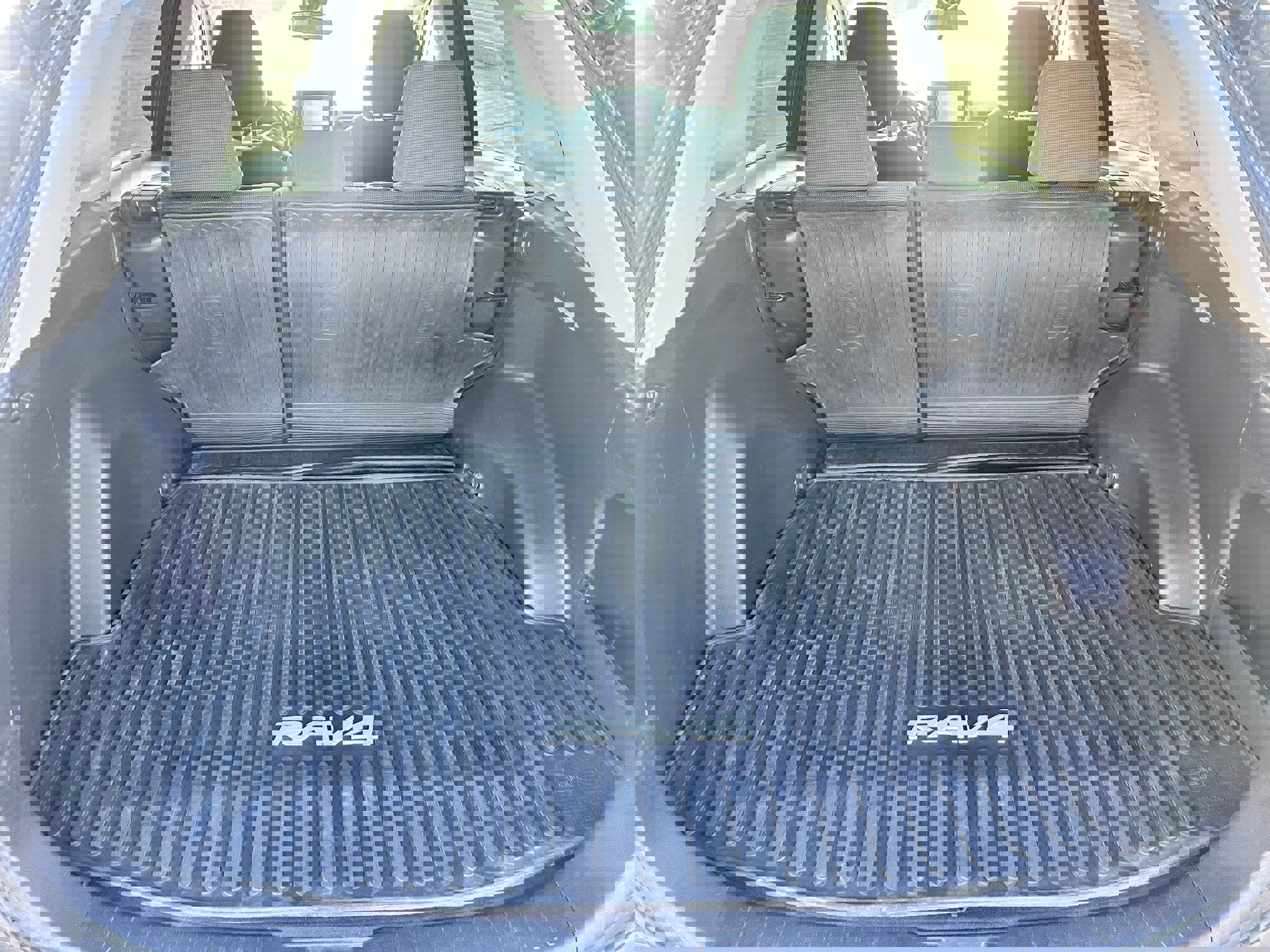 Used 2019 Toyota RAV4 LE w/ All Weather Liner Package image 8