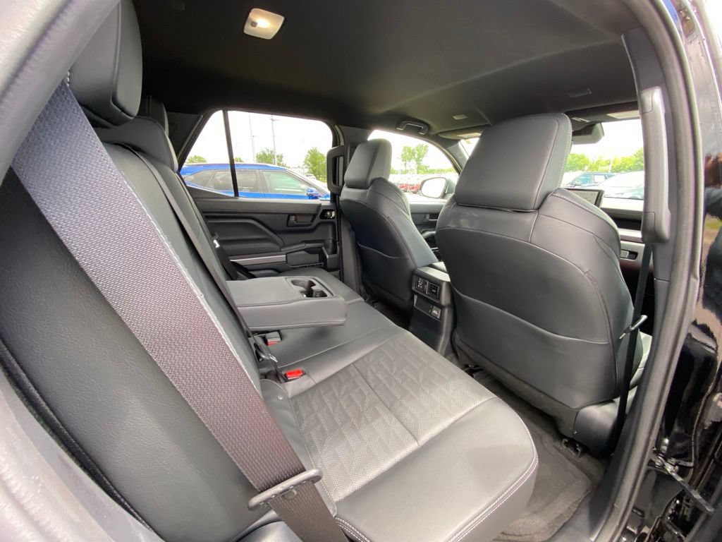 Used 2025 Toyota 4Runner TRD Off-Road Premium w/ Tow Technology Package AWD/4WD image 23