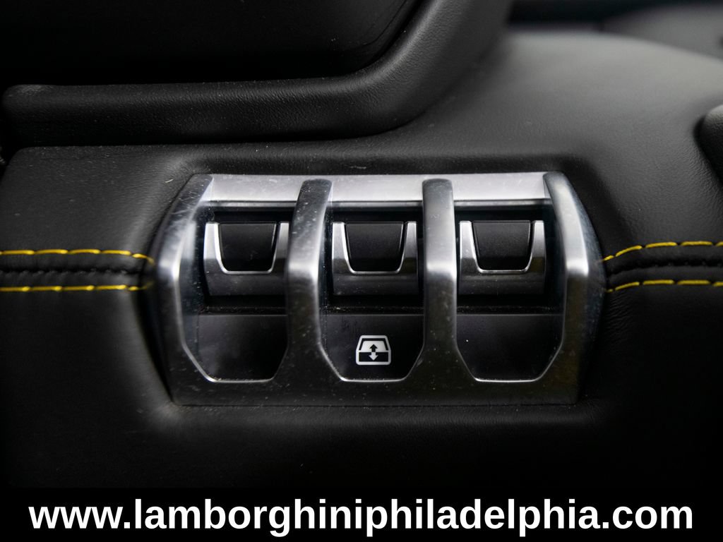 Used 2016 Lamborghini Aventador LP 700-4 AWD/4WD image 22