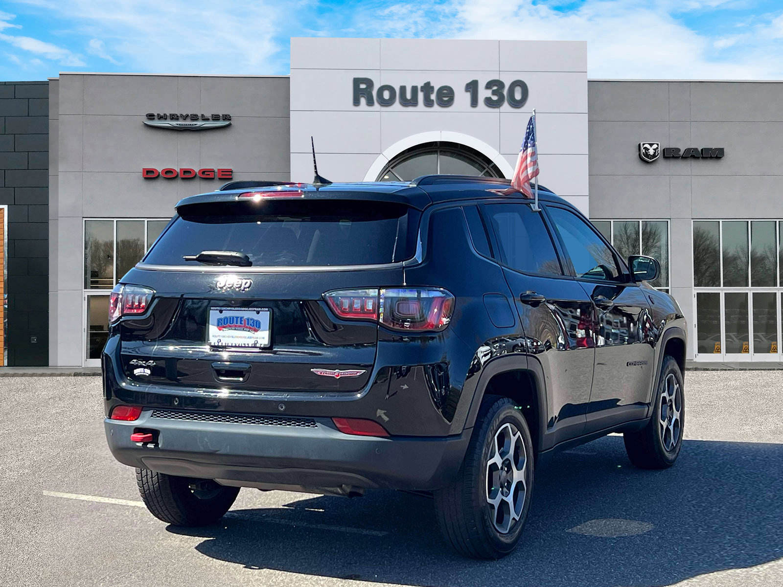 Used 2022 Jeep Compass Trailhawk image 4