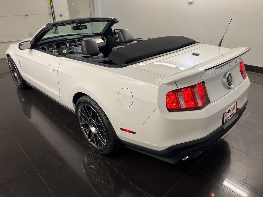 Used 2011 Ford Mustang Shelby GT500 w/ SVT Performance Pkg image 8