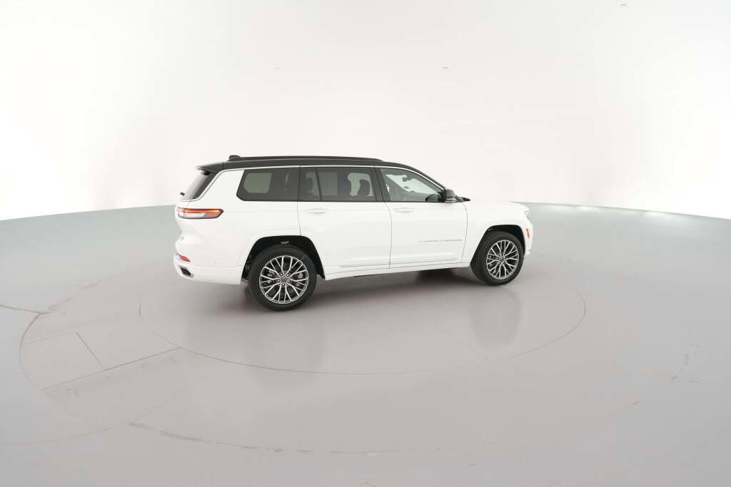 New 2025 Jeep Grand Cherokee L Summit image 13