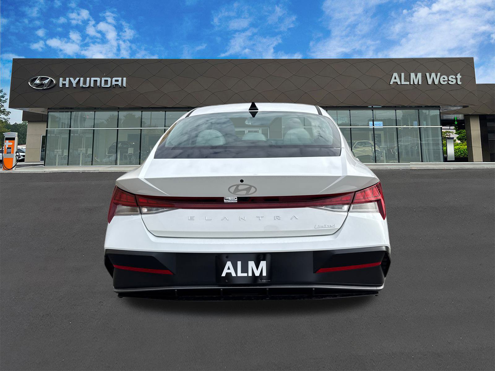 New 2026 Hyundai Elantra Limited FWD image 7
