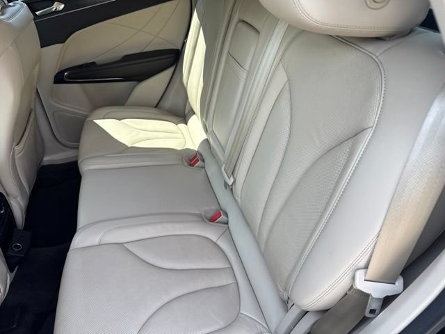 Used 2017 Lincoln MKC Reserve w/ Lincoln MKC Climate Package FWD image 19