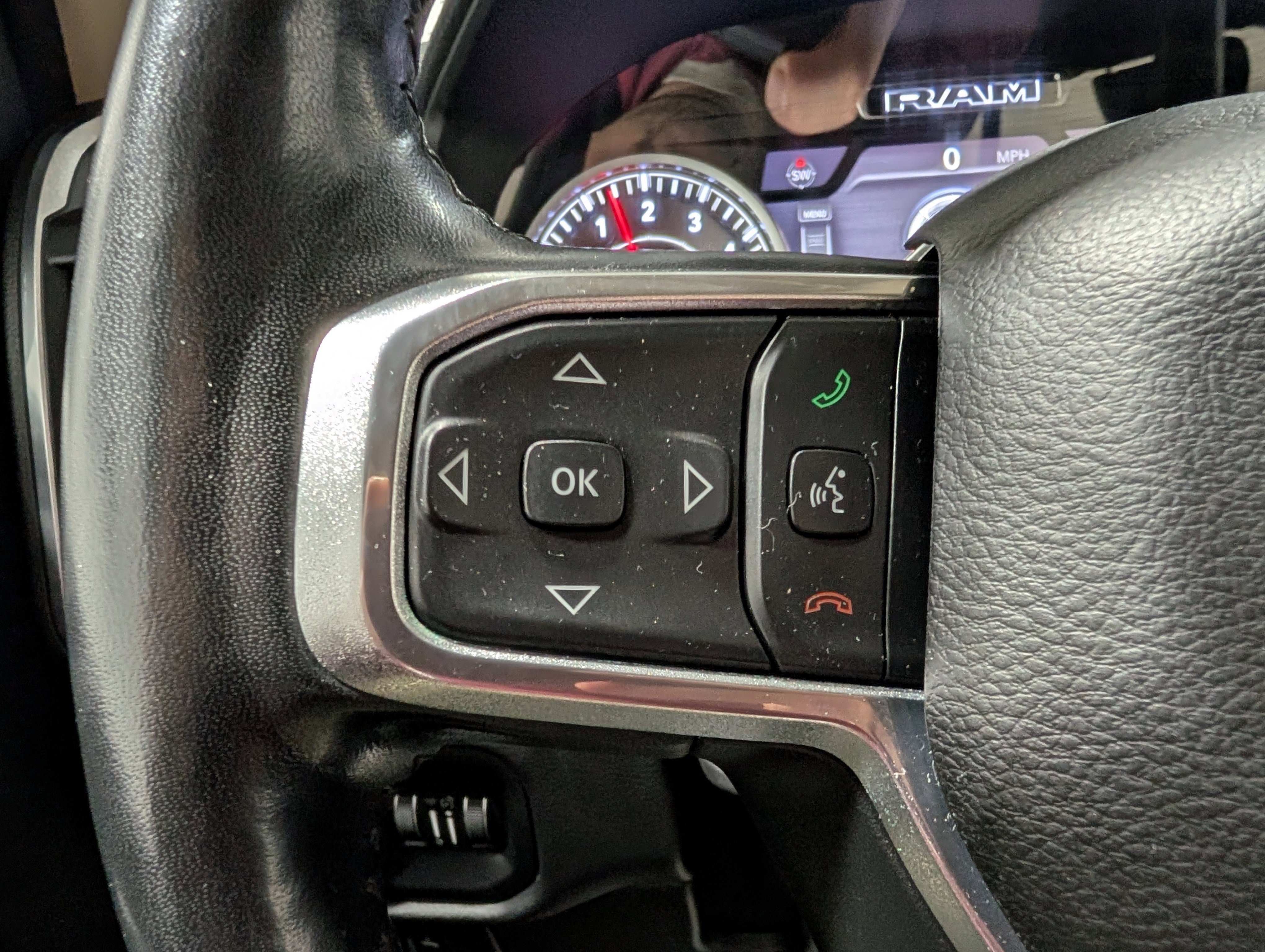 Used 2019 RAM 1500 Laramie image 24